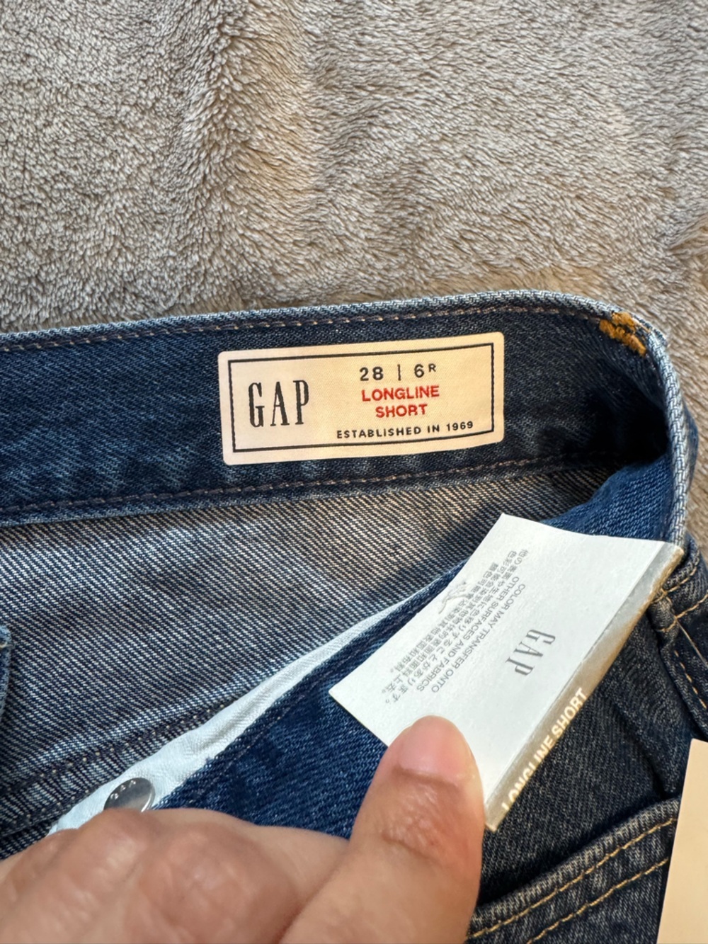 GAP Mid Rise Longline Denim Shorts - Picture 5 of 9